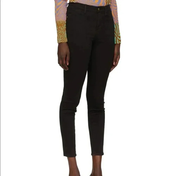 FRAME denim | Black 'Le Skinny High' Jeans in Film Noir - Picture 2 of 15